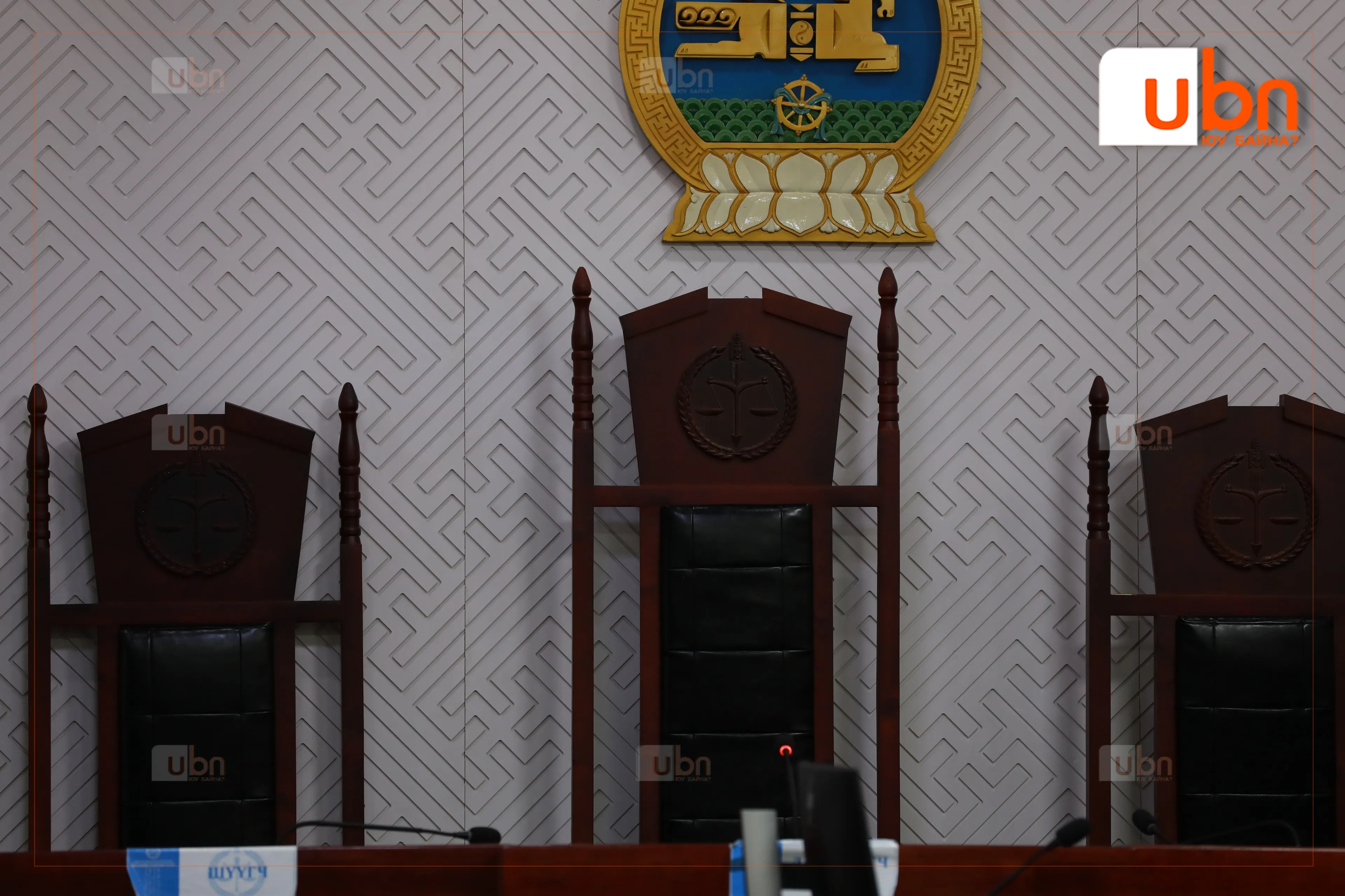 Гаалийн улсын байцаагчид 19.5 сая төгрөгийн хахууль өгсөн иргэнийг шүүнэ