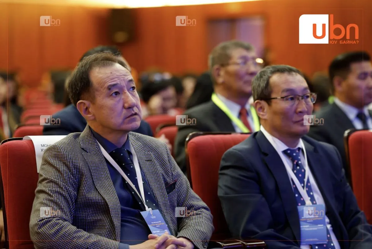 legacy:amarbayasgalan/ih hural/8eaace985aaf4fac850e47987f95cbd2 copy.jpg