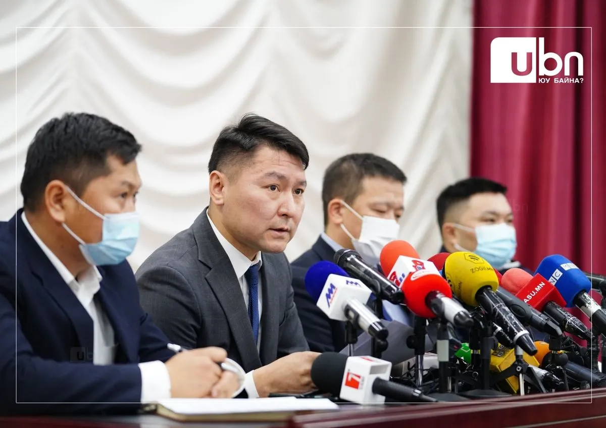 “Эрээн хотод үлдсэн 600 чингэлэгийг 8-10 хоногт багтаан татан авахаар төлөвлөж байна“