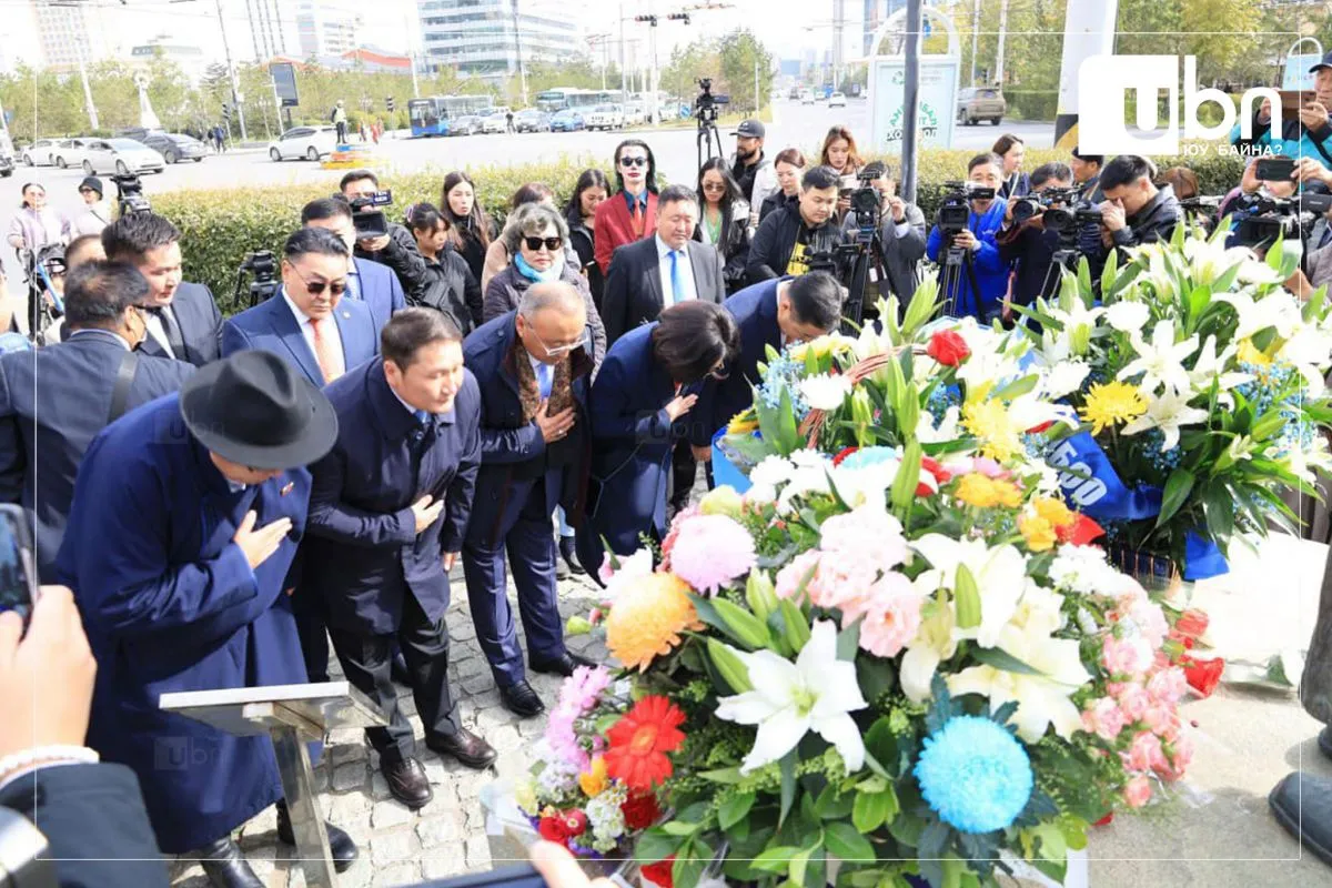 legacy:Zorig agsan/2023.10.02/385272289_305742715420953_2977446384169122258_n.jpg