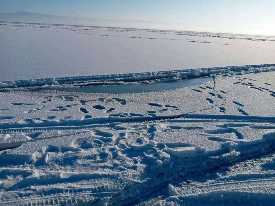 Увс нуур дээгүүр зорчихгүй байхыг анхааруулжээ