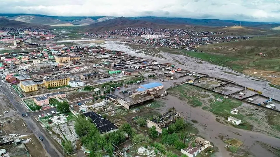 Үерийн улмаас хоёр хүн амь насаа алджээ
