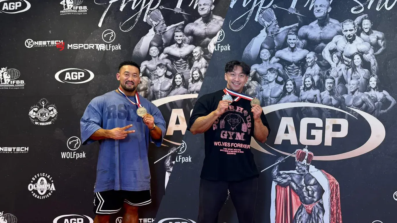 AGP Pro Qualifier тэмцээнд Монголын мистер А.Баатар, Г.Нямрагчаа нар оролцож шагналт байранд шалгарлаа