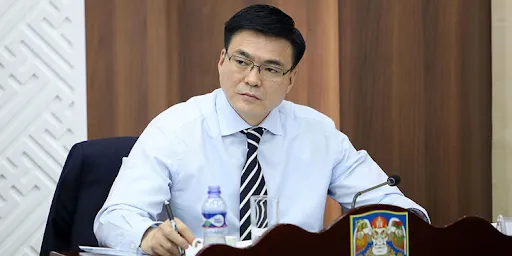 С.Амарсайхан: Улс төрийн золиосыг У.Хүрэлсүхийн ЗГ үүрч байна
