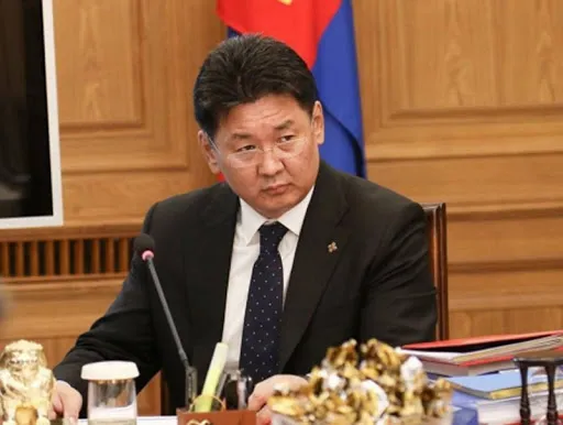 У.Хүрэлсүх: Улсын хилээ нээхгүй, вакцин гарсан үед л хөл хориог цуцална
