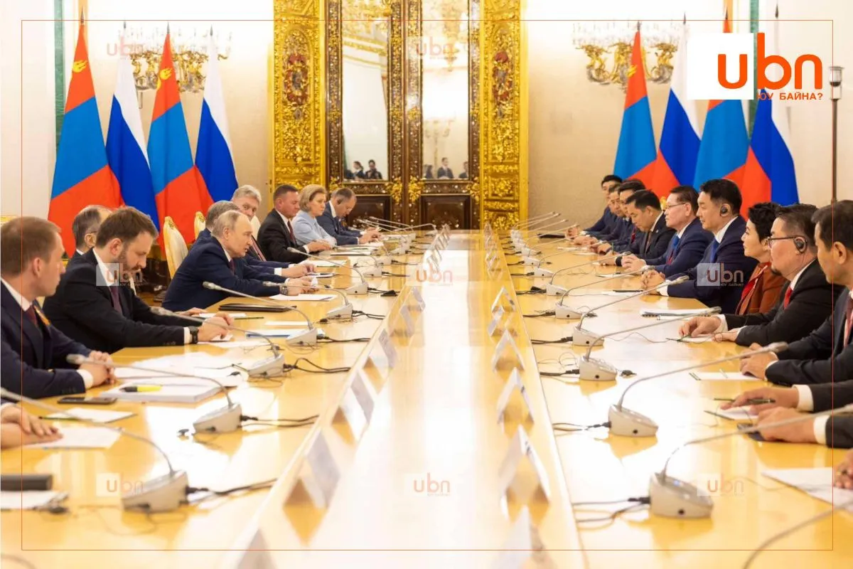АЙЛЧЛАЛ: Ерөнхийлөгч У.Хүрэлсүх, В.В.Путин нар Монгол, Оросын худалдаа, эдийн засаг, хөрөнгө оруулалт, ХАА, эрчим хүч, тээвэр логистик зэрэг олон асуудлаар санал солилцов
