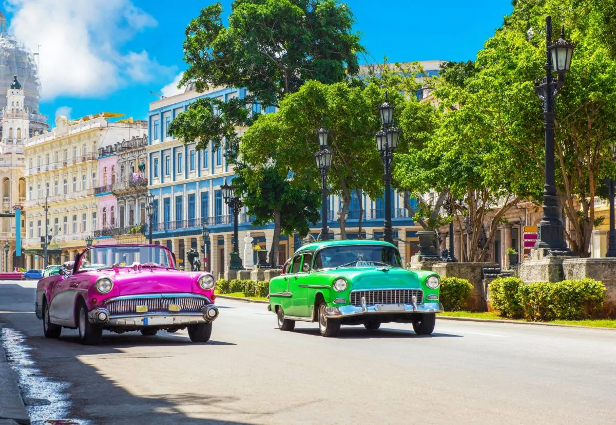 legacy:oron/626d014240e3abec8c717a7b_cuba.jpeg