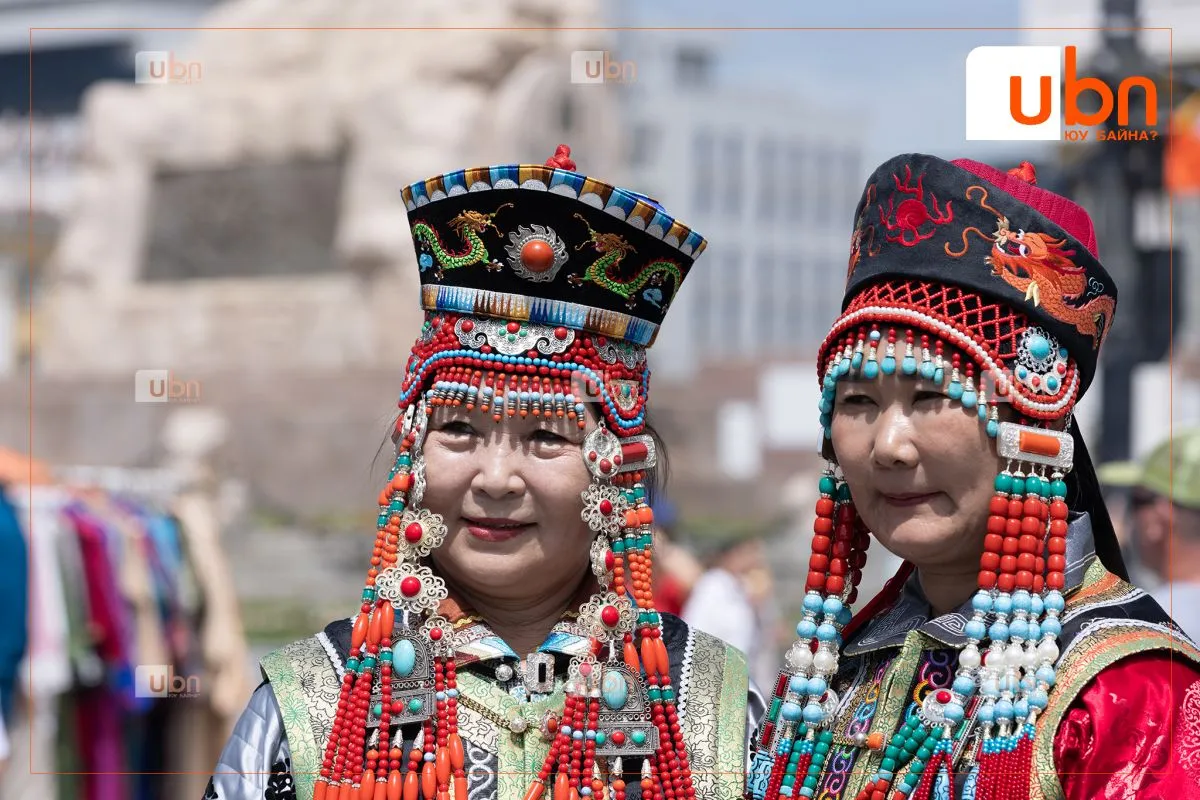 legacy:DEELTEI MONGOL 2024/Г1.jpg