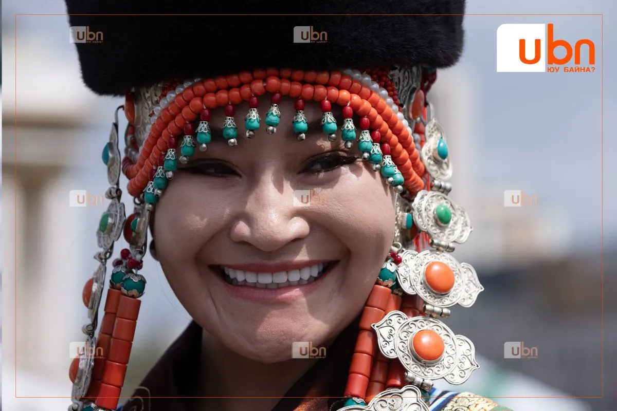 legacy:DEELTEI MONGOL 2024/Г4.jpg