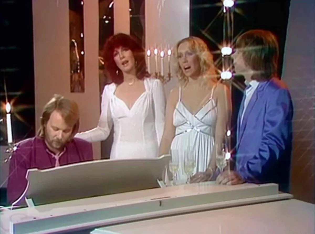 legacy:Шинэ жил/happy-new-year-abba-image10.jpg