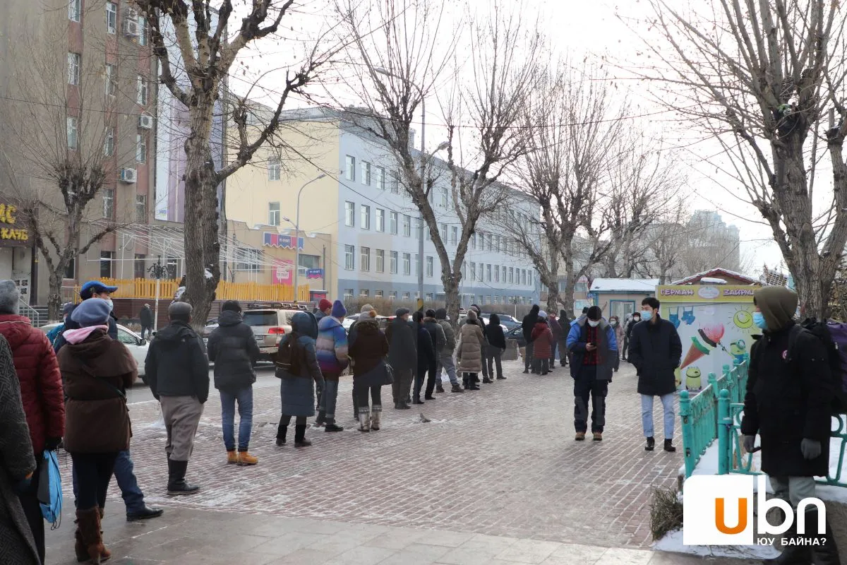 Фото: "Тэди" төв дээр иргэдийн хөл хөдөлгөөн их байна