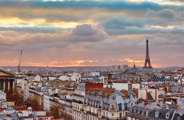 legacy:upload/images/ni/2020/07/20/paris_skyline-175400-1489622820.jpeg