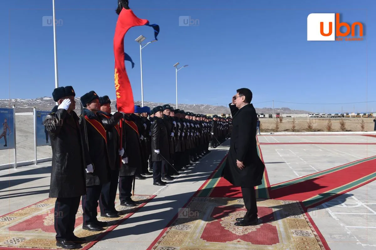 Ерөнхийлөгч Зэвсэгт хүчний 341 дүгээр ангид ажиллав