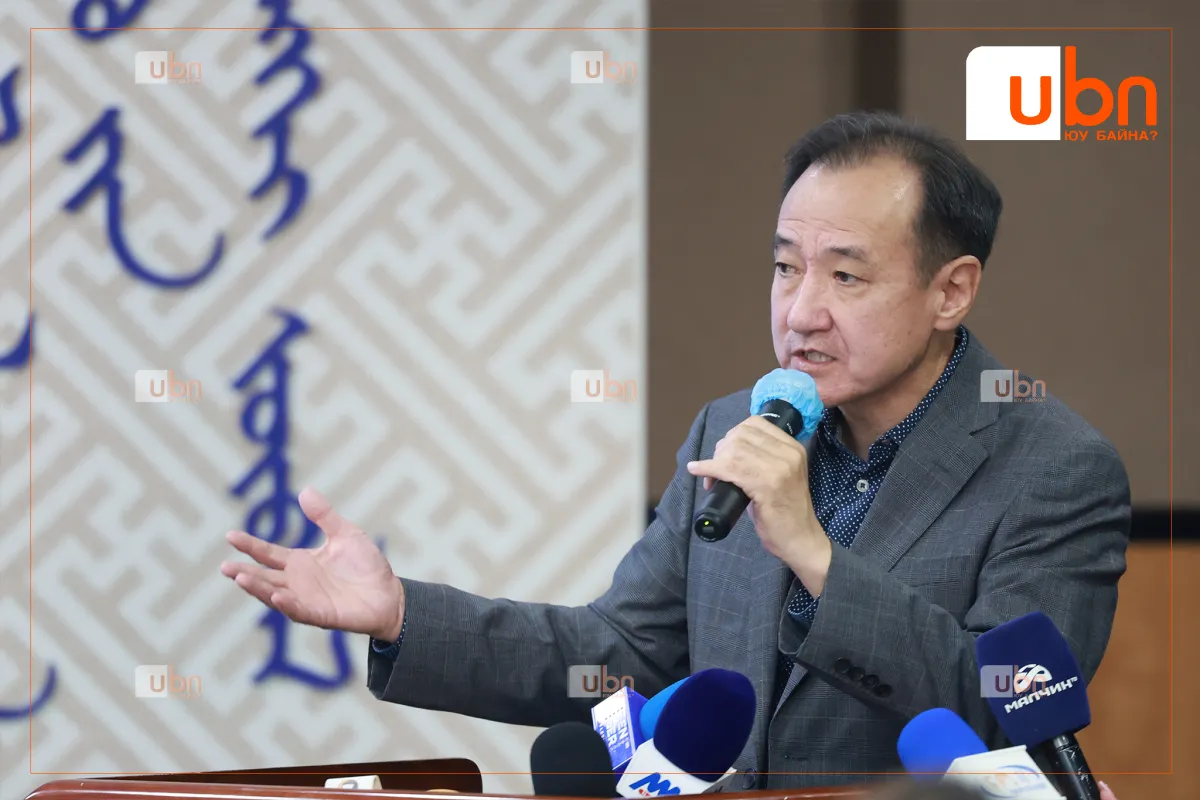 “Шүүхийн төсвийг ирэх онд 100 тэрбум төгрөгөөр бууруулаад оруулчихсан байна. Энэ чигээр нь УИХ баталбал хууль зөрчсөн асуудал болно“
