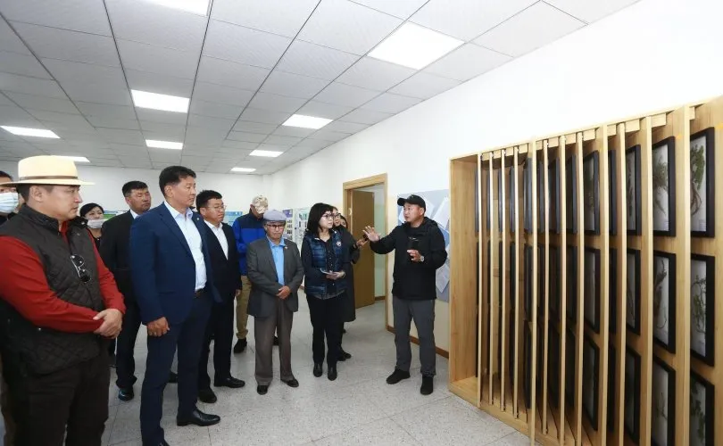 Булган аймгийн Гурванбулаг суманд бэлчээрийн нөхөн сэргээлтийн туршилт явуулж байна