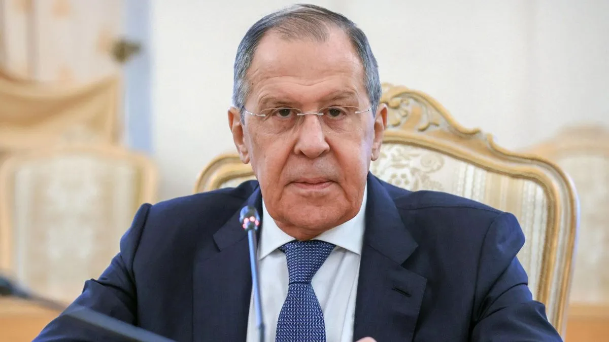 Путины биеийн байдал муу гэх мэдээллийг Лавров няцаажээ