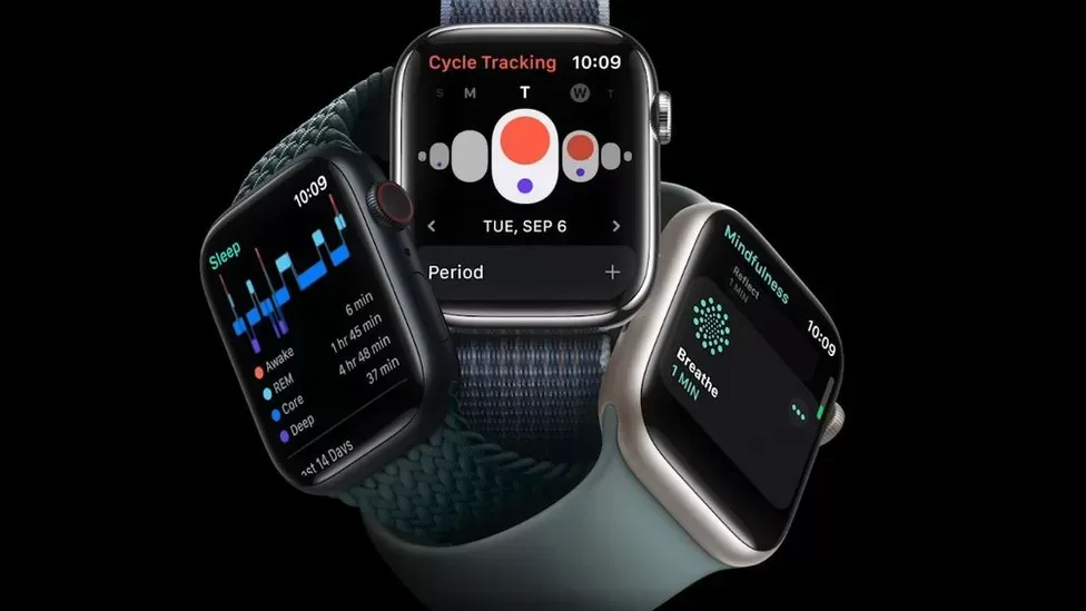 legacy:8  4/_126630448_applewatch.jpg.webp
