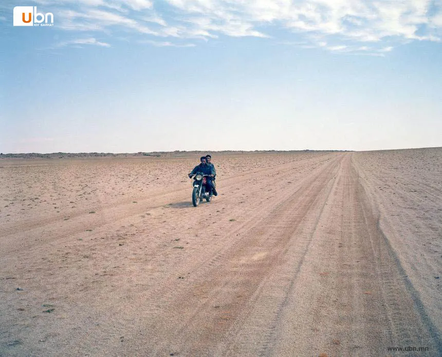legacy:resources/images/photo_content/Road to Oyu Tolgoi mongolia020-2020-09-05-105241-1592394837.jpeg