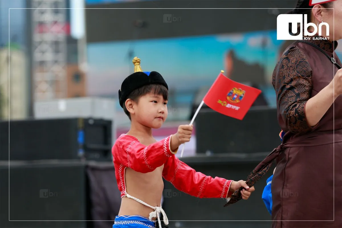 legacy:DEELTEI MONGOL-2022/ржбахрбхарой.jpg