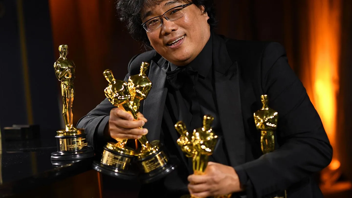 legacy:upload/images/ni/2020/08/08/1440x810_nbc-200220-parasite-oscar-win-bong-joon-ho-ac-1020p_8eeea9c495a240fd65c2868068e3946b-150757-1905173064.jpeg