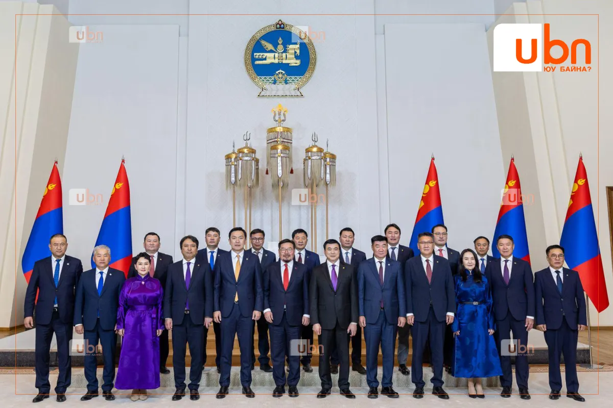 “Хоёрхон өдрийн өмнө урдуур дүүртэл сууж байсан нөхөд орж ирэхээ больчихлоо“