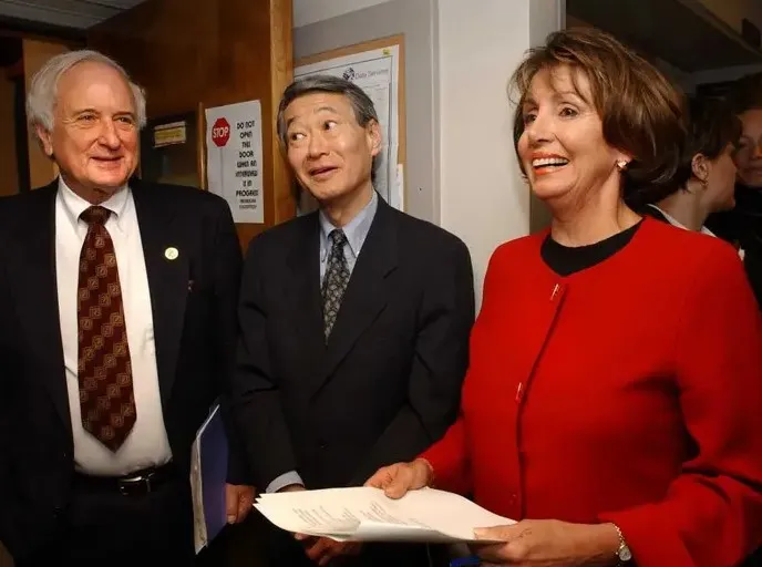 legacy:Nancy Pelosi/Facelook/12.jpg