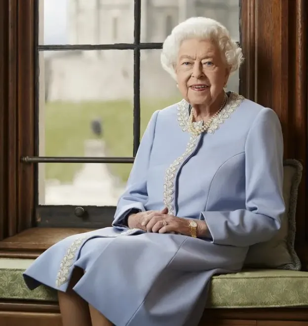 legacy:Elizabeth Queen/16.jpg