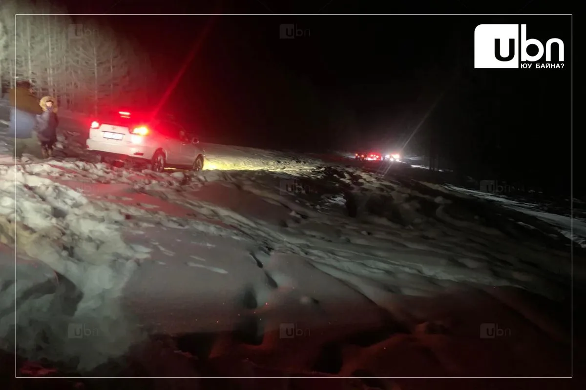 ОБЕГ: Цасанд суусан 44 автомашиныг татан гаргаж, 303 иргэний аюулгүй байдлыг ханган ажиллалаа