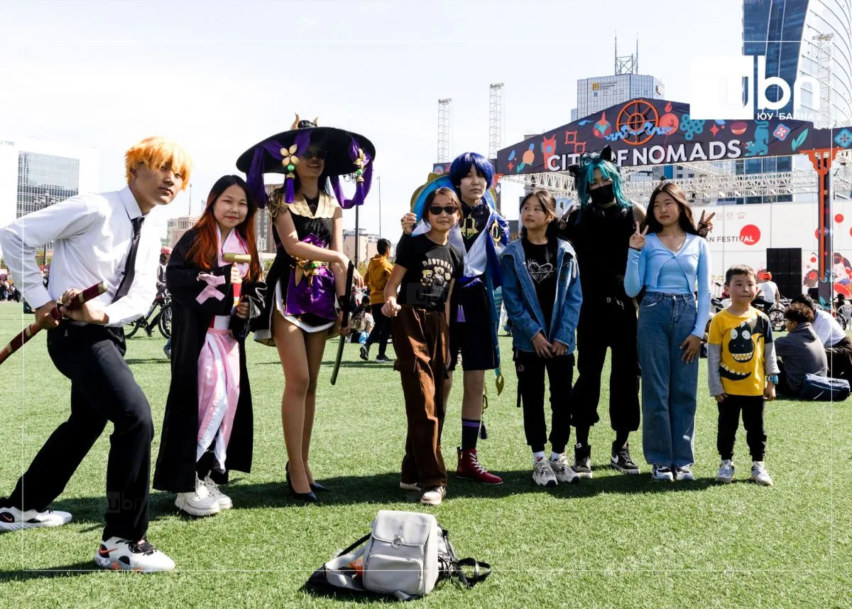 legacy:yponi soyliin naadam/ЗЗЗЭЭЭЭЭЭ.jpg