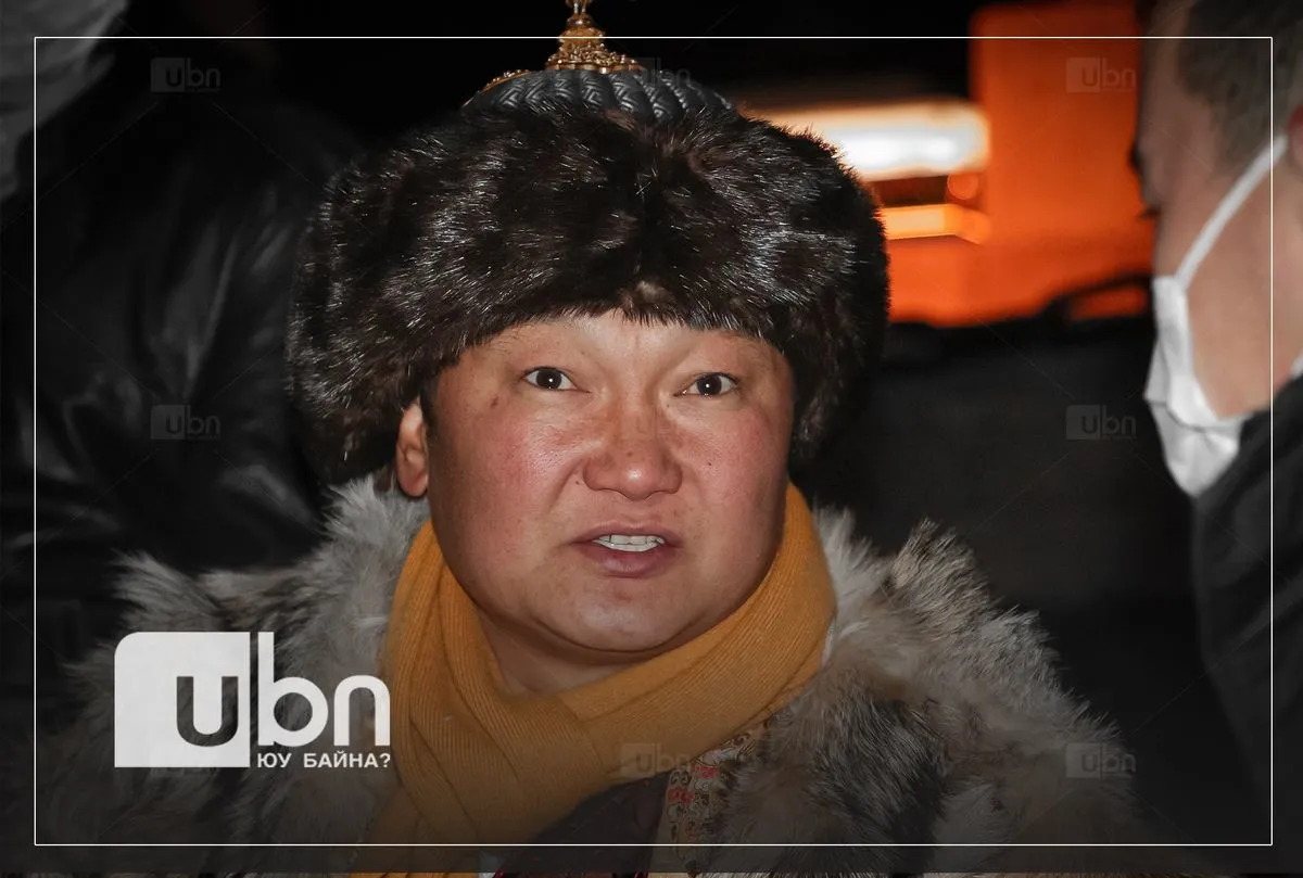 С.Жавхланд 16 тэгтэй мөнгө санал болгосон Хятадууд ээжийн чанасан цайг “уже“ дуулчихжээ