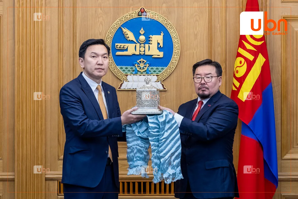 Н.Учрал Тэргүүн шадар сайд бөгөөд Эдийн засаг, хөгжлийн сайдын ажлаа хүлээн авлаа