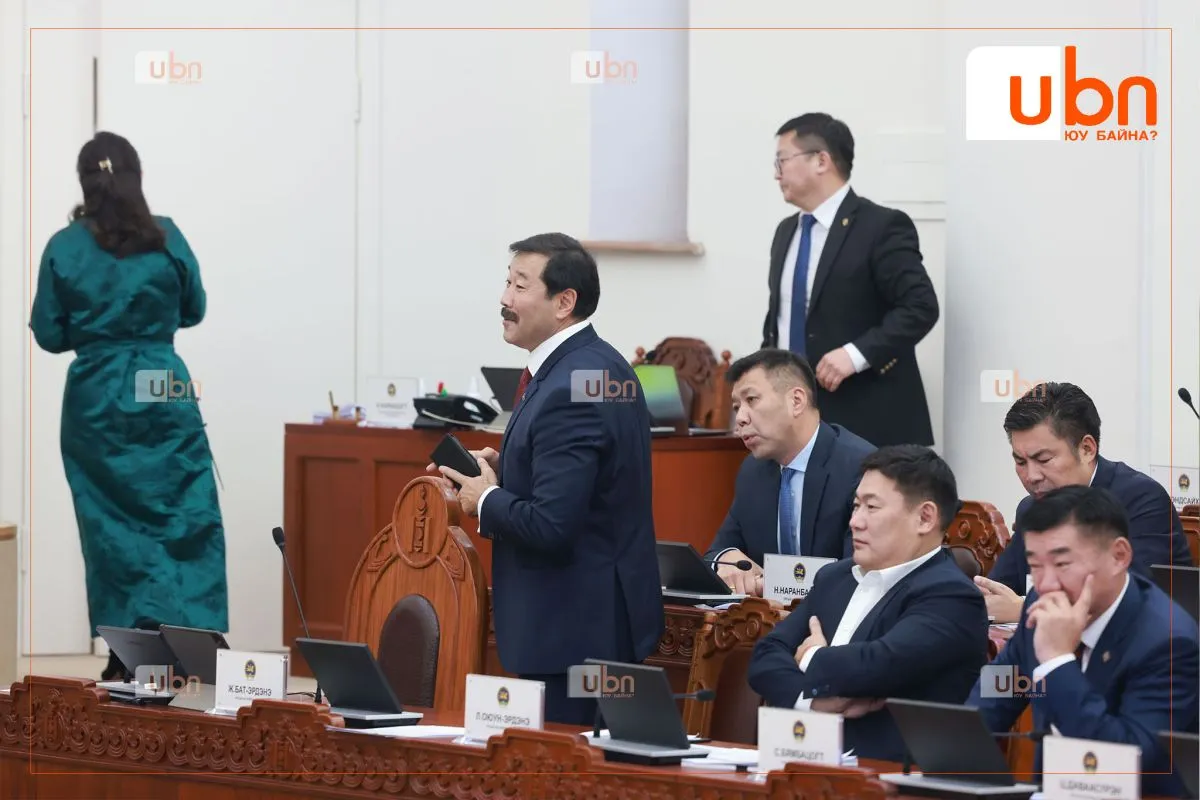 legacy:2025/11/sahalBatErdene.jpg