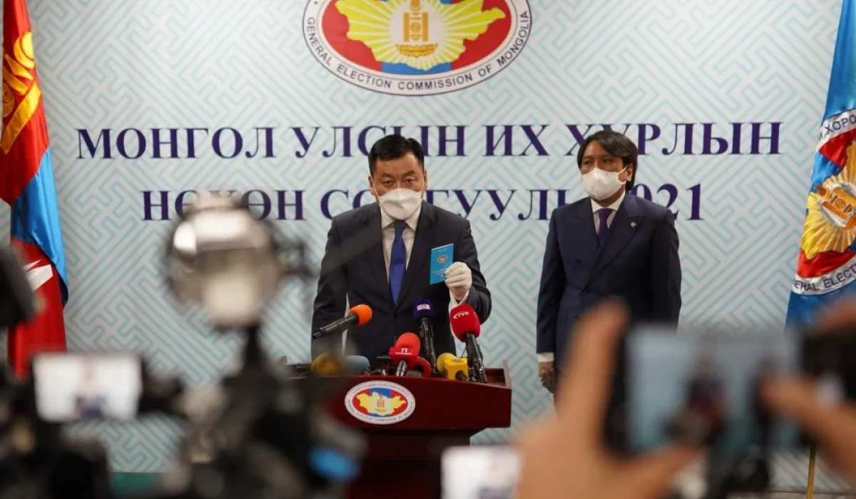 Б. Найдалаа Э.Батшугарыг халз мэтгэлцээнд дуудлаа