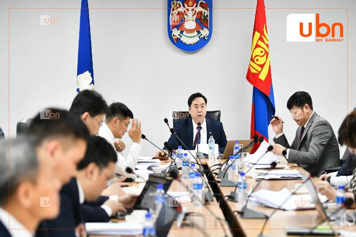 Зөвлөлийн хурлаар гэр хорооллын өрхөд цахилгаан халаагуур болон хийн түлшээр ажилладаг төхөөрөмж суурилуулах талаар хэлэлцлээ