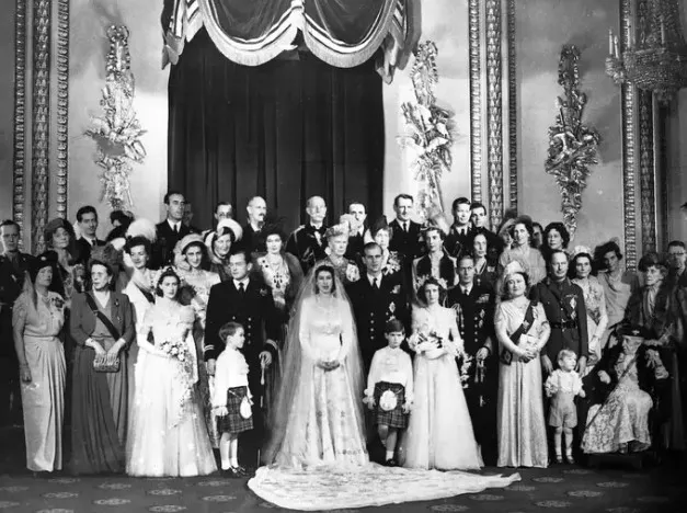 legacy:Elizabeth Queen/3.jpg