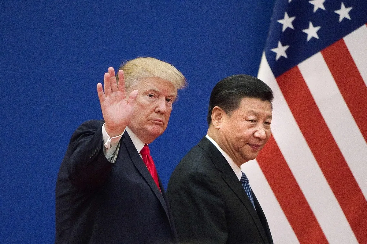 Дональд Трамп Хонконгийн ардчиллыг хамгаалах тухай хуулийг баталлаа
