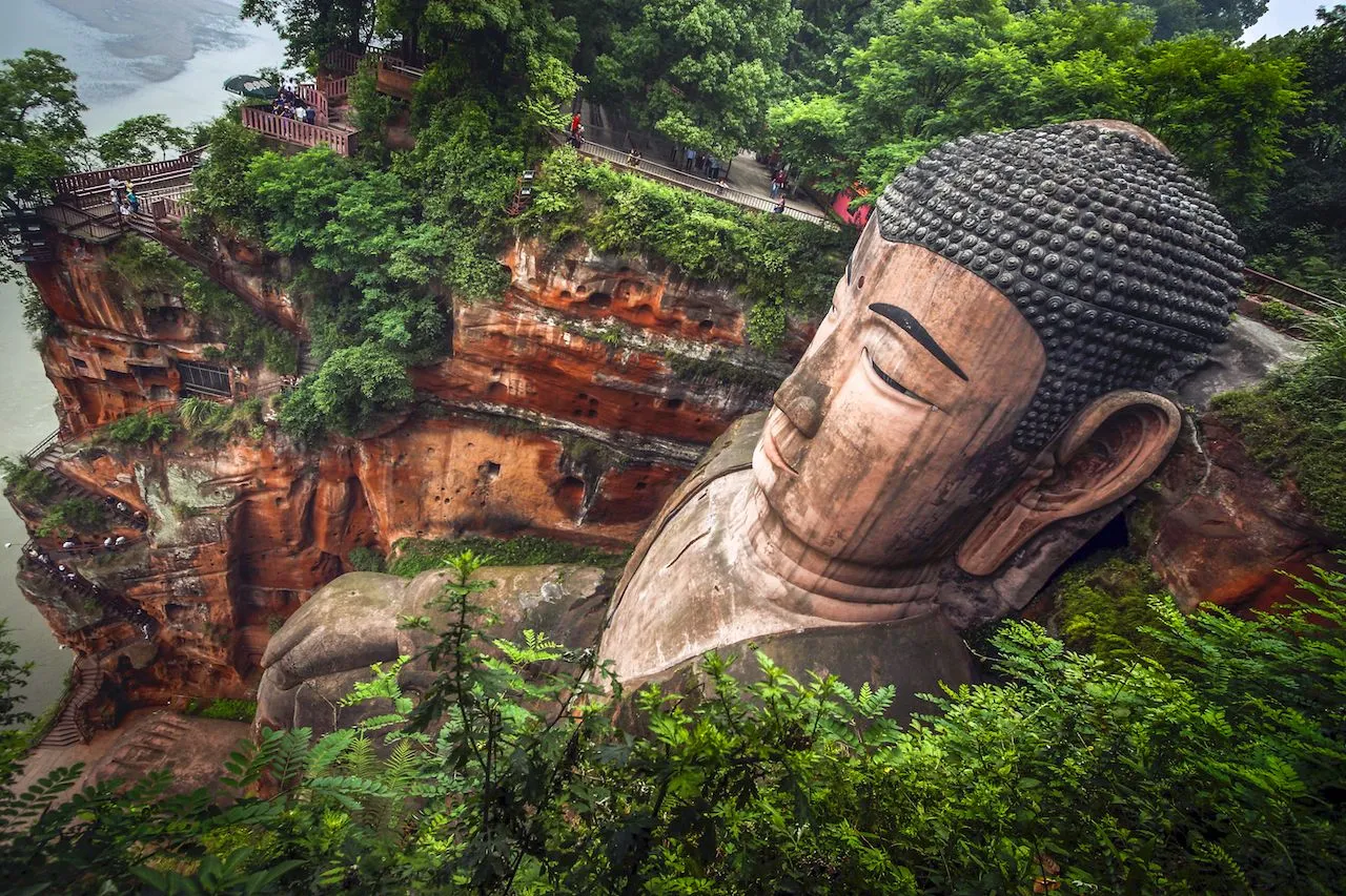 legacy:upload/images/ni/2020/11/07/Buddha-statue-in-Leshan-China-145537-1756496332.jpeg