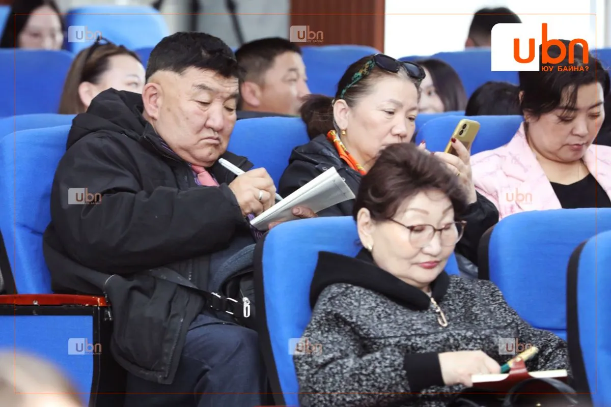 legacy:nominchimeg gishuun/nomi1.jpg