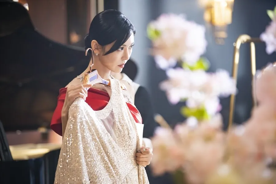 legacy:hereglesen zurag/penthouse outfit.jpg
