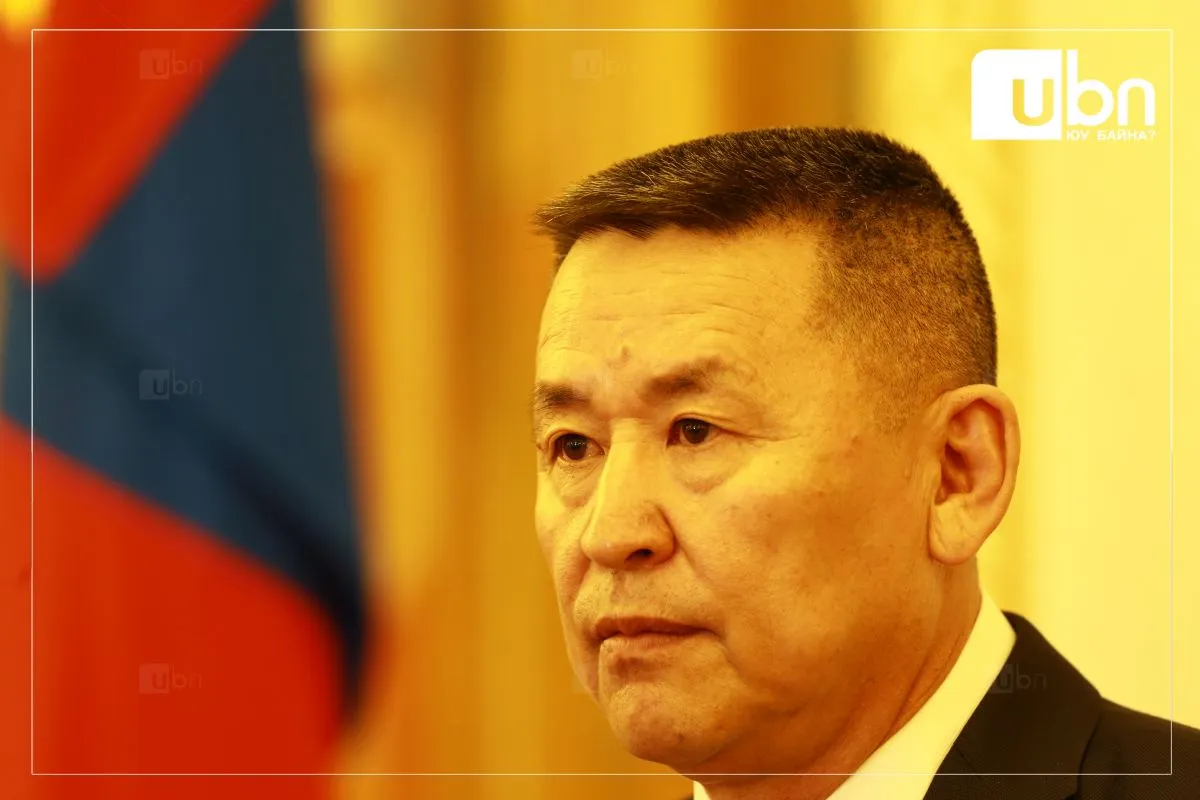 СОНСГОЛ: Ш.Адьшаа гишүүн өөрийн компанийн барьсан үйлдвэрийн зургийг хараад “МЭДЭХГҮЙ“ гэв
