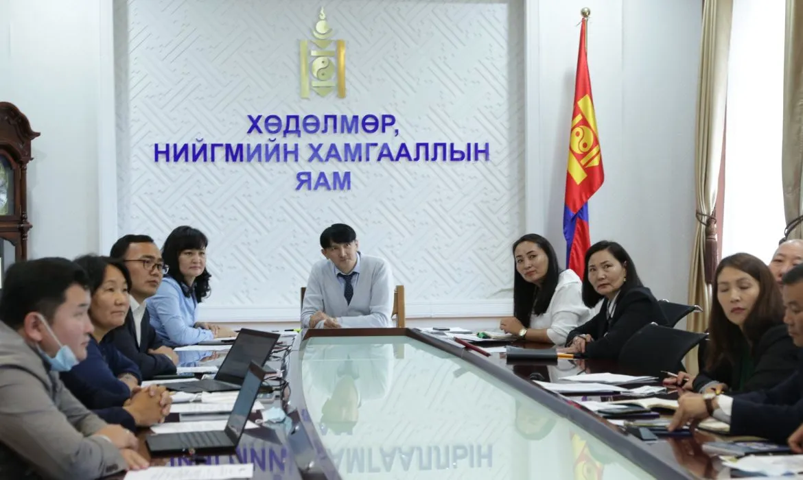 Цахим орчинд хүүхдийн эрхийг хамгаалах салбар дундын ажлын хэсэг хуралдав