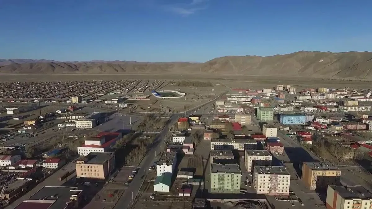 Баянхонгорт тусгаарлалтад байгаа иргэдийг камераар хянаж байна