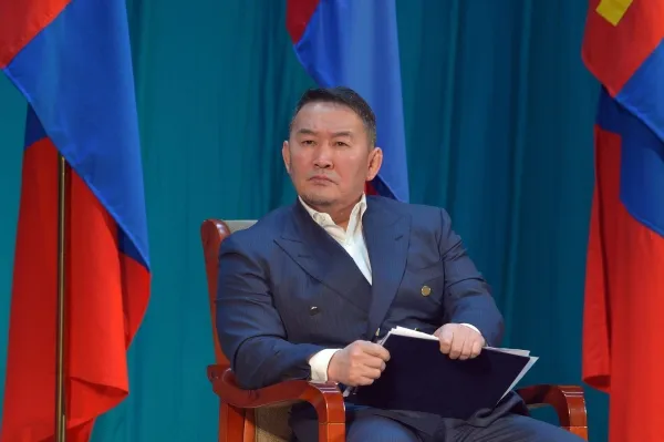 Ерөнхийлөгч Х.Баттулга “Нэгдсэн АН” байгуулах ажилдаа орлоо