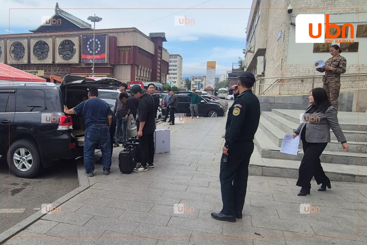 Сонгуулийн санал тоолох төхөөрөмж хүлээлгэн өглөө