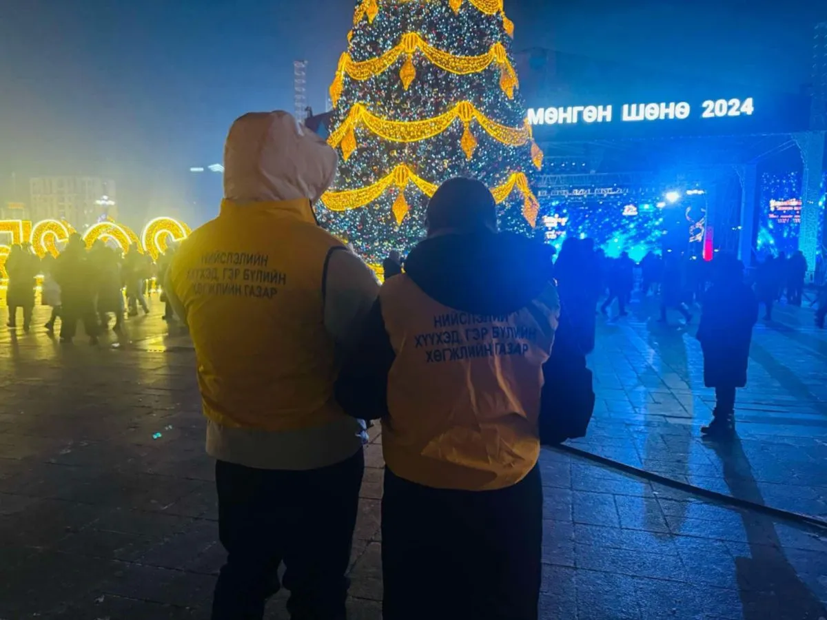 “Мөнгөн шөнө” баярын арга хэмжээнд хүүхэд хамгааллын баг ажиллаж байна