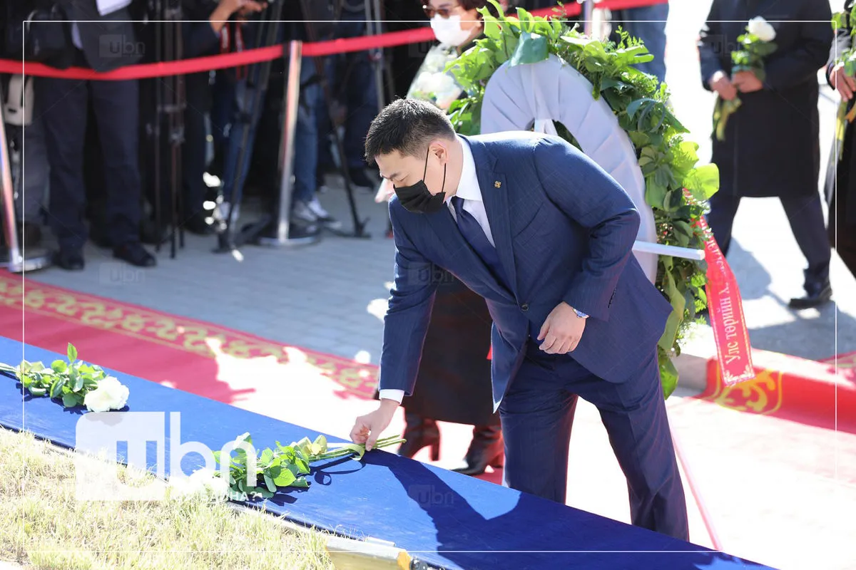 legacy:Zasag Oyun-Erdene/BOLD12103.jpg