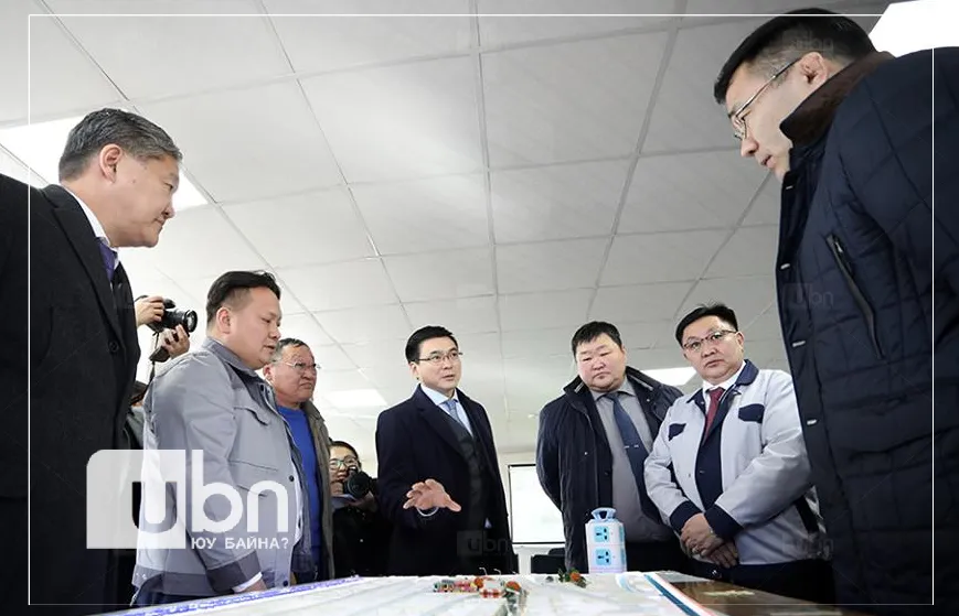 УОК, НОК хоёрын зөрчилдөөний “хөлд“ Засгийн газар хүртэл чирэгдэх шахав