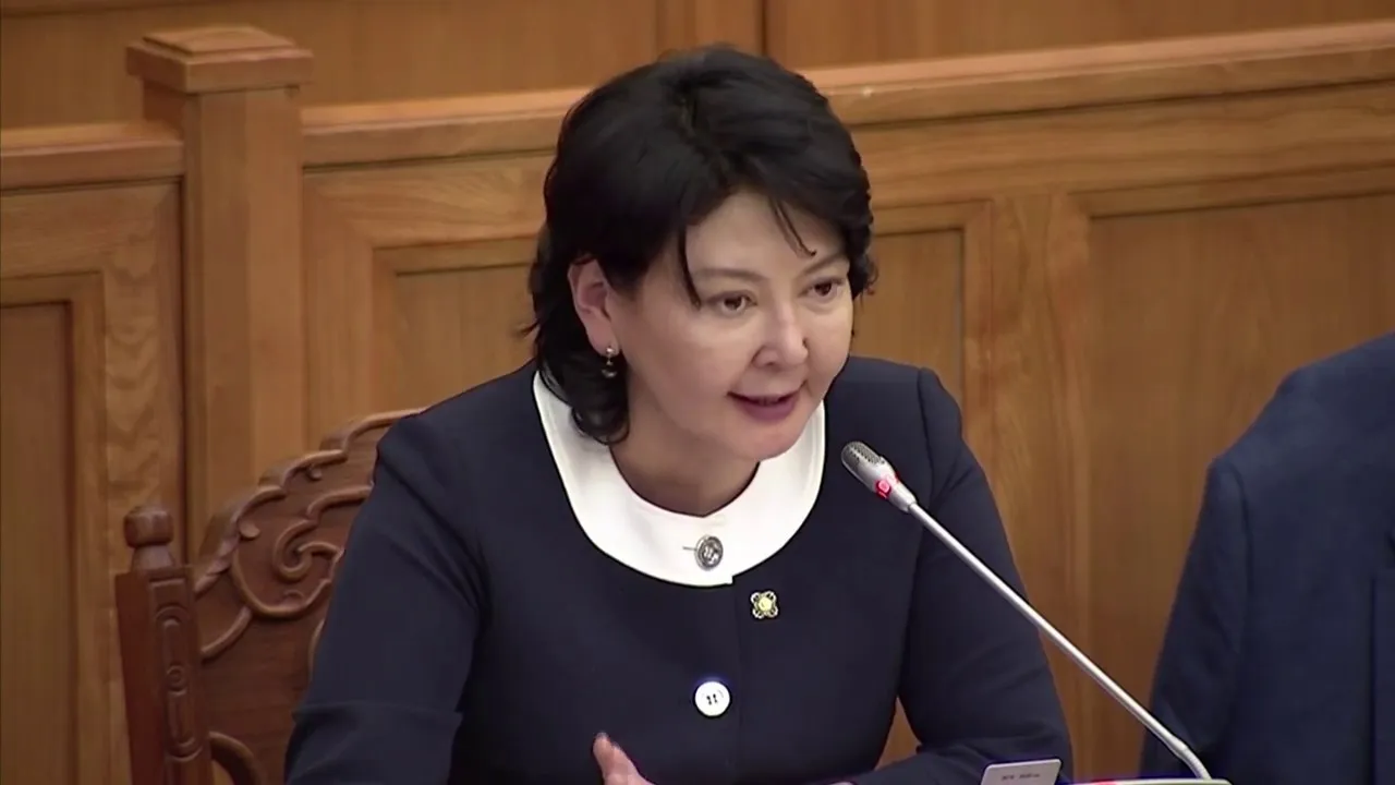 Яллагдагч Б.Ундармаад холбогдох эрүүгийн хэргийн урьдчилсан хэлэлцүүлгийн шүүх хуралдаан хойшлов