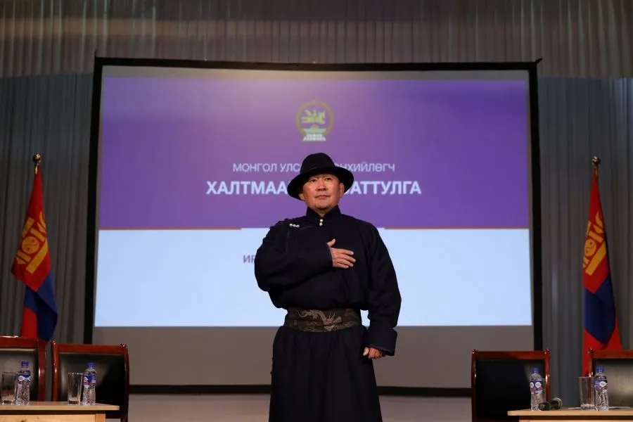 Ерөнхийлөгч Ховд, Говь-Алтай, Баянхонгор, Өвөрхангай аймгийн иргэдтэй уулзана