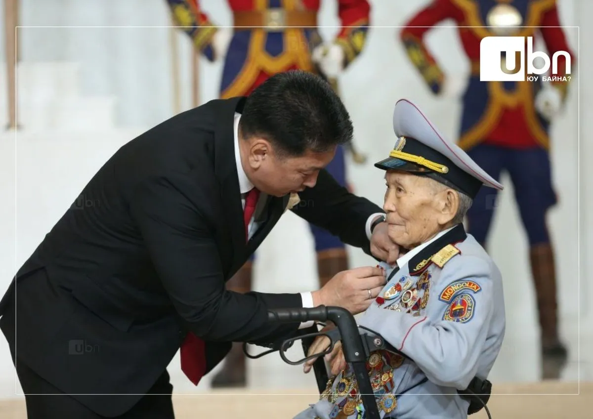 ТАНИЛЦ: Өнөөдөр төрийн дээд цол, одон, медаль хүртсэн ЭРХМҮҮД